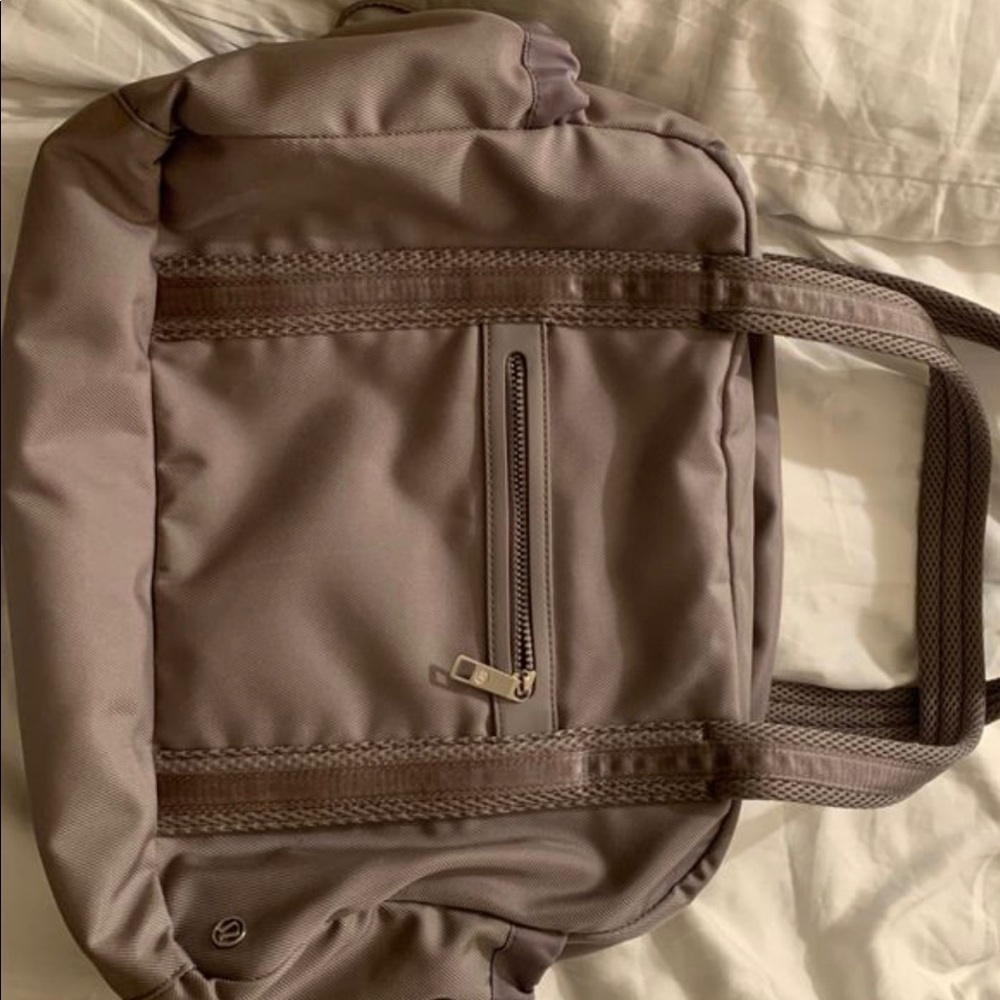 Lululemon athletica everywhere duffle.